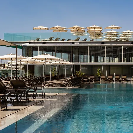 By Neu Collective 3* Gżira