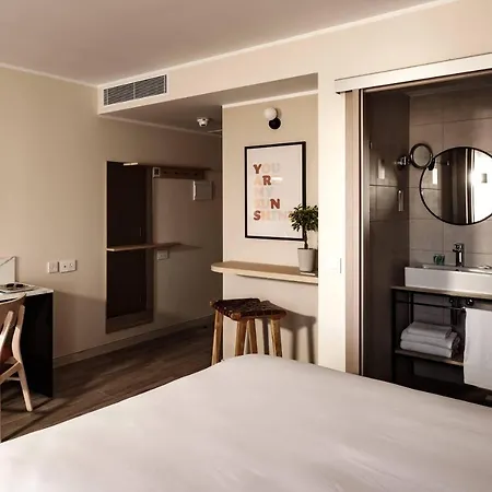 Hotel By Neu Collective 3*