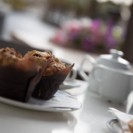 By Neu Collective Hotel 3*