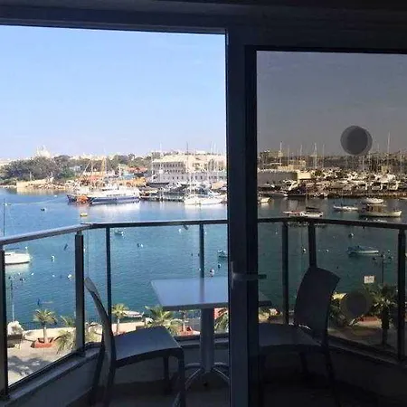 酒店 By Neu Collective Gzira