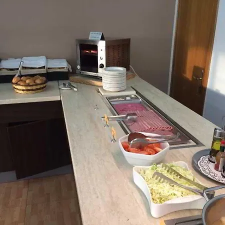 By Neu Collective 3*