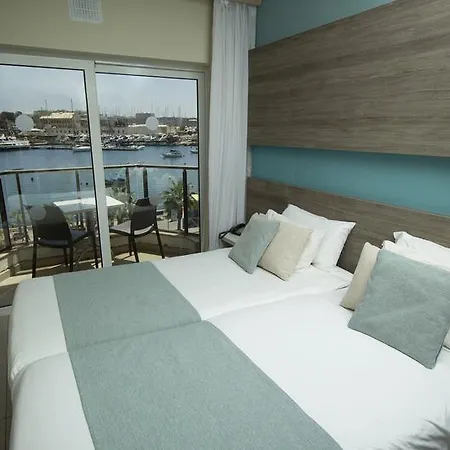 Hotel By Neu Collective 3*