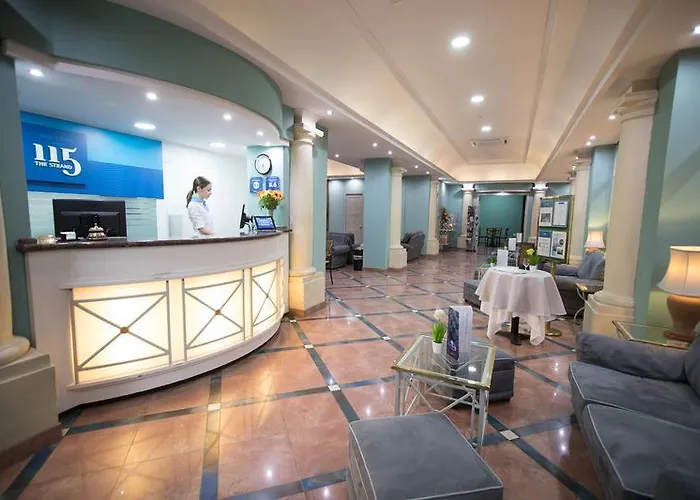 Hotel By Neu Collective 3*